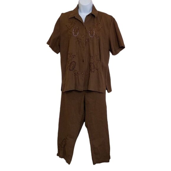 AKC Womens XL Top Capri Pants Suit Set Linen Blend Embroidered Cut Work Brown - Picture 2 of 13